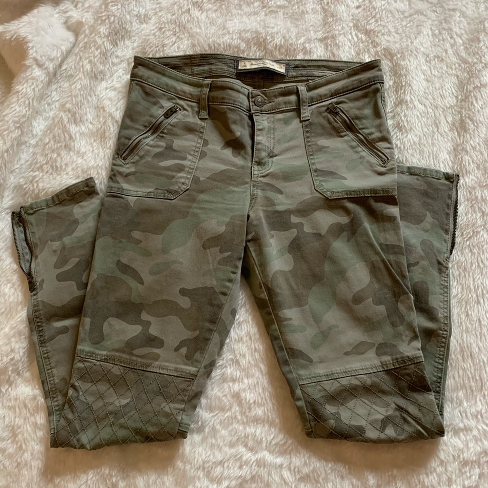 Abercrombie and Fitch camo moto pants